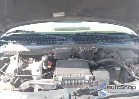 1998 Chevrolet Astro from USA, damaged, VIN 1GNDM19W5WB120674